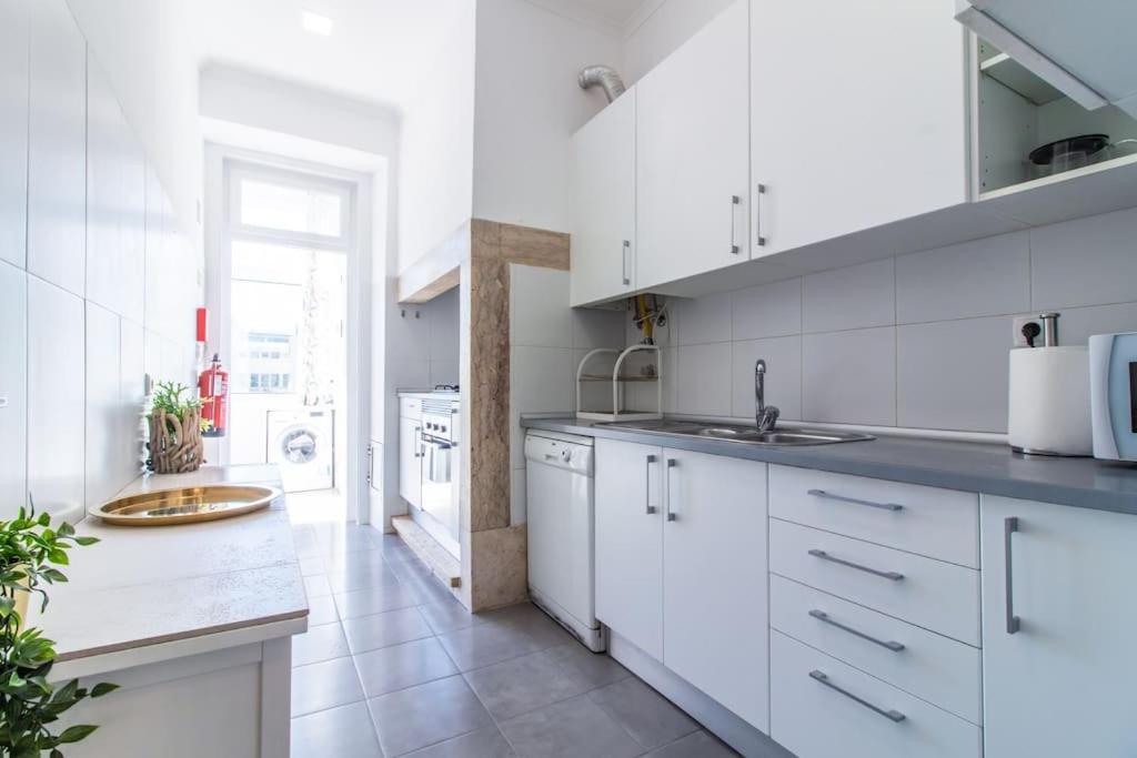 Downtown 7 Bedroom Apartment - Liberdade Lisboa Екстериор снимка